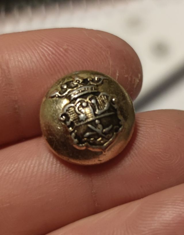 Botón Escudo Militar