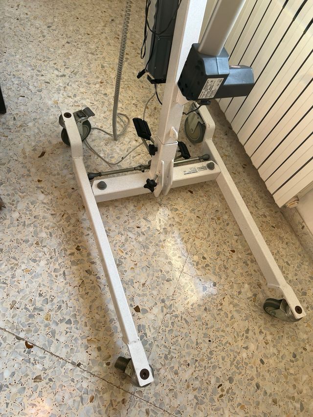 Grua para personas movilidad reducida