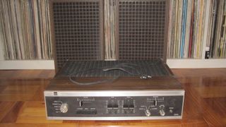 Amplificador y altavoces vintage Dual