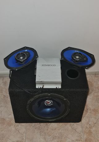 Subwoofer tornado azul y eq sonido KENWOOD