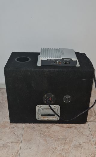 Subwoofer tornado azul y eq sonido KENWOOD