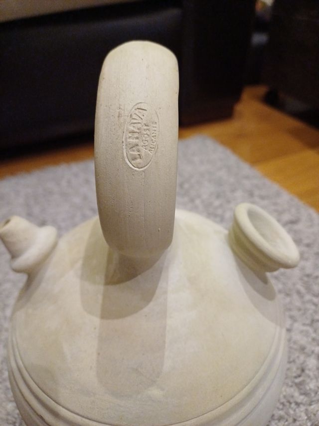 Botijo antiguo alfarería La Navá