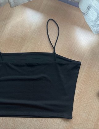 Top tirantes negro