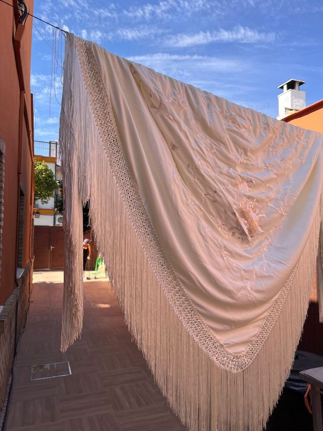 Mantón Manila Beige 150x150