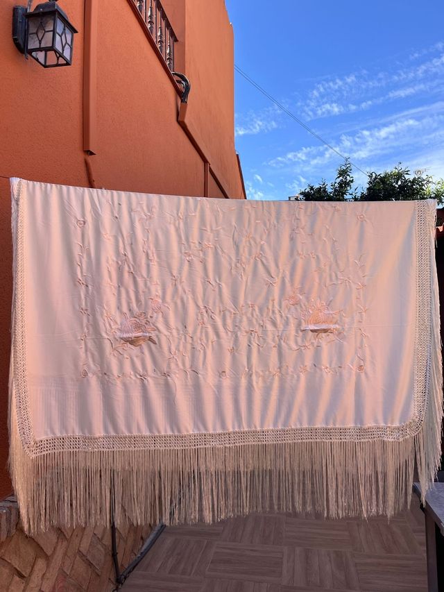 Mantón Manila Beige 150x150