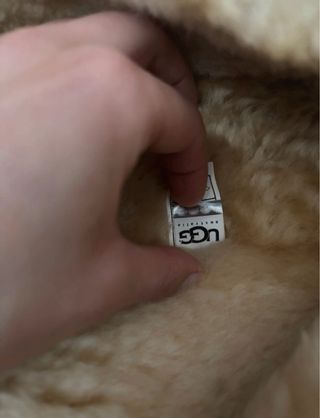 UGG