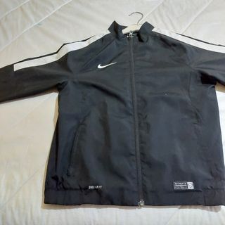 Chaqueta tipo chandal.Nike.Talla 10/12