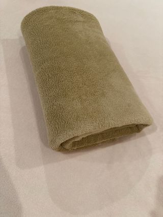 Manta de 132 x 168 cms muy suave y caliente