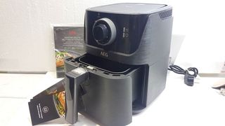 AEG AF5-1-4GB Freidora de Aire Sin Aceite 2.5 L