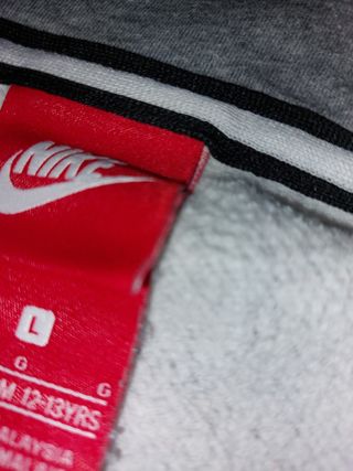 Jersey con capucha.Nike.Talla 12/13