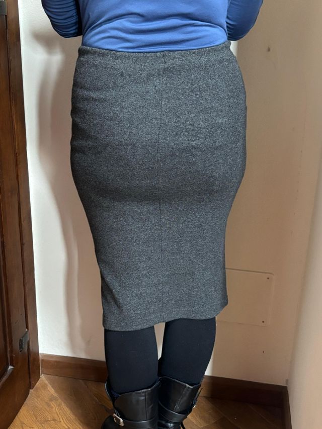 Gonna longuette grigia