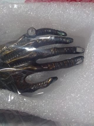 Ebilla de cinturón forma de mano 