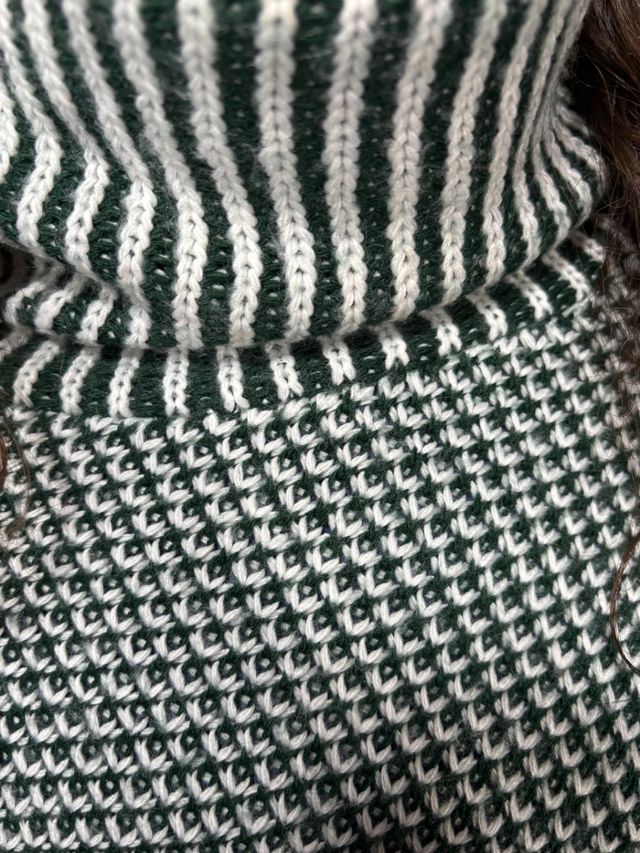 Poncho verde e bianco