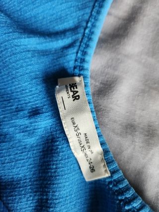Top deportivo azul Pull & Bear XS-S