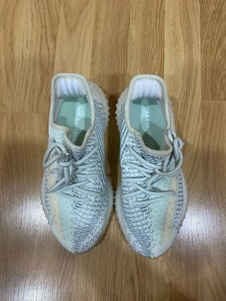 Yeezy 350 V2 Cloud