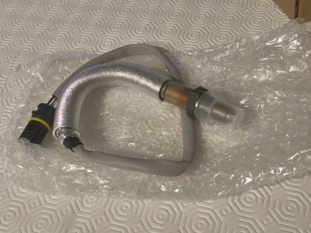 Sensor lambda/ Oxigénio 11787545075