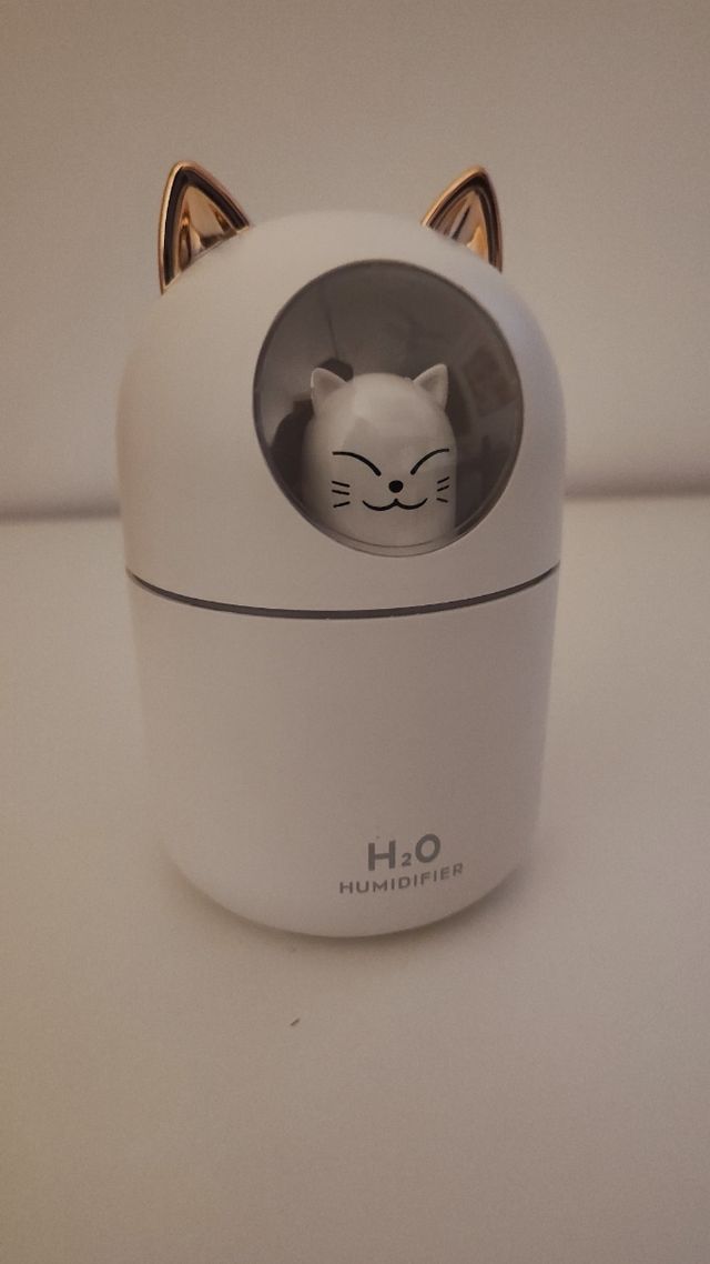 GATO HUMIDIFICADOR DEL ESPACIO