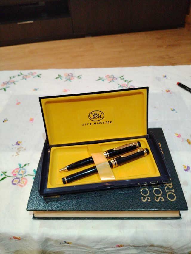 Plumas y bolígrafo STIB MINISTER