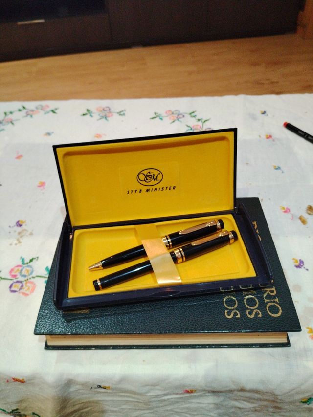 Plumas y bolígrafo STIB MINISTER