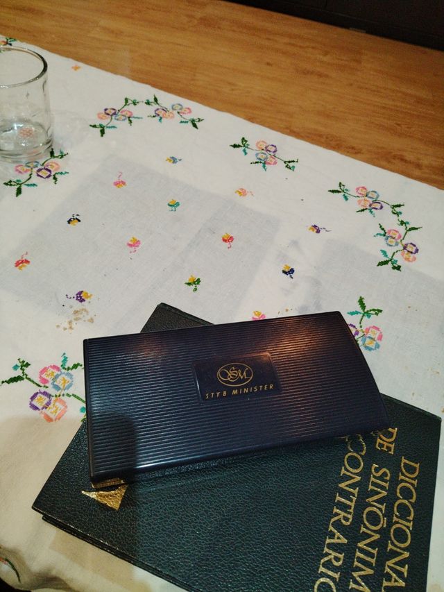 Plumas y bolígrafo STIB MINISTER