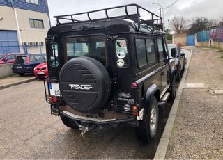 Land Rover Defender 2003