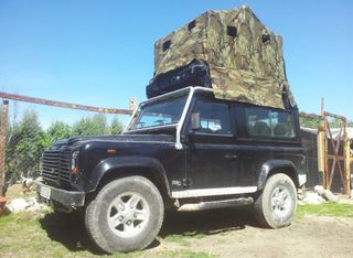 Land Rover Defender 2003