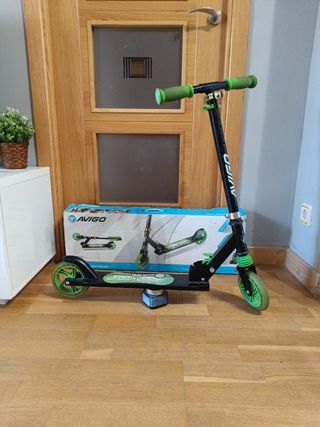 Patinete scooter marca Avigo