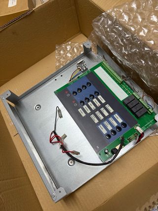 Central de detección y alarmas de incendio M408C