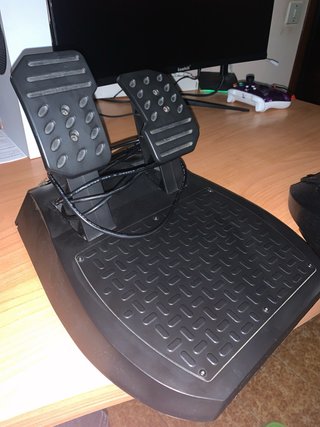 Volante thrustmaster ferrari 488 per xbox