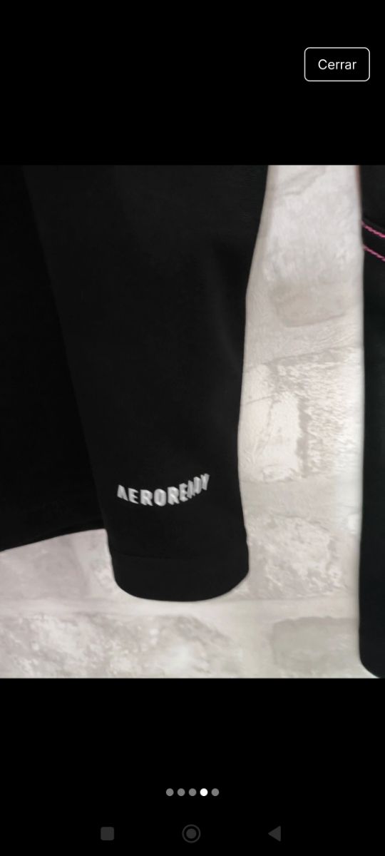 Chándal adidas. Son dos