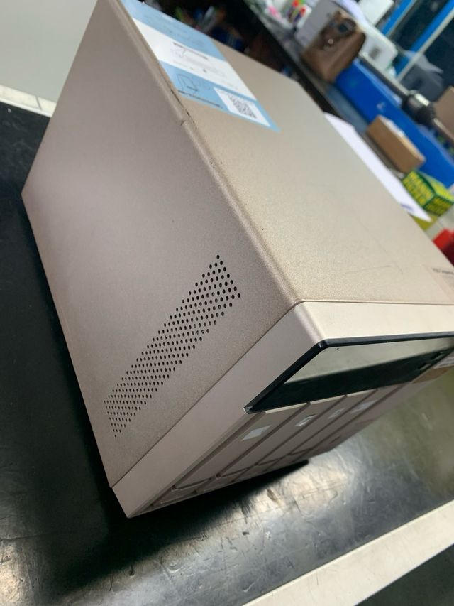 CAJA  NAS QNAP TVS 473