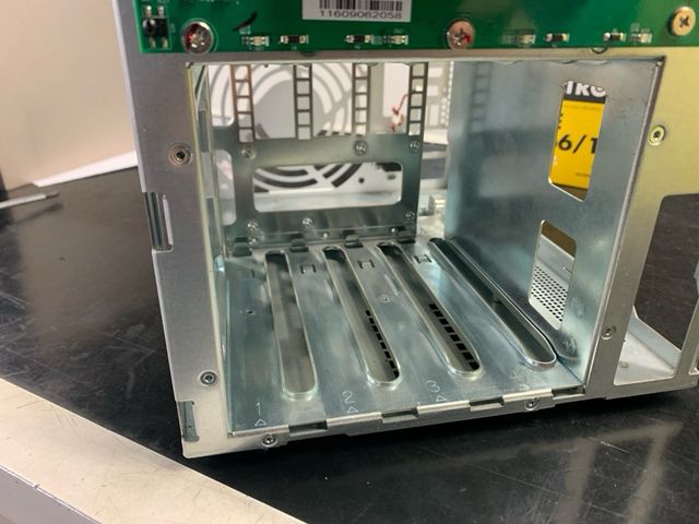 CAJA  NAS QNAP TVS 473