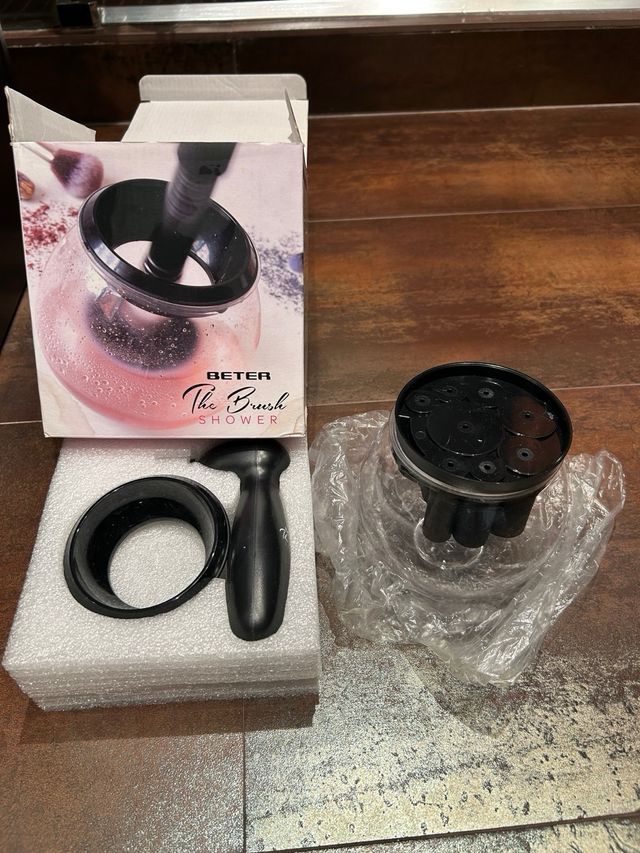 LIMPIADOR DE BROCHAS ELECTRÓNICO de Beter