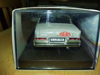 Mercedes 220 Revell Scalextric