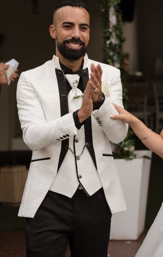 Traje de novio blanco boda