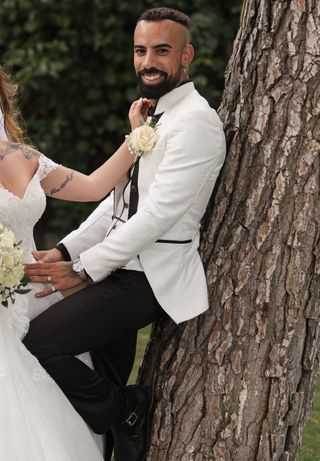 Traje de novio blanco boda