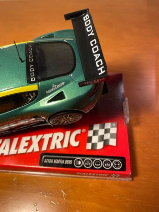 Scalextric Aston Martin DBR9