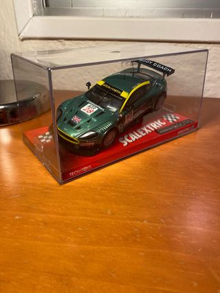 Scalextric Aston Martin DBR9