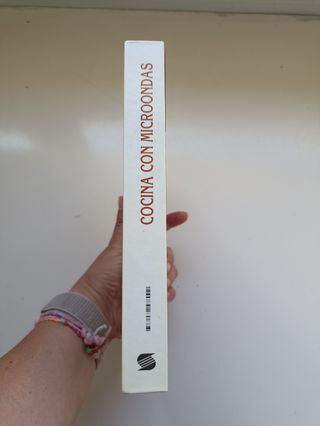 Libro Cocina con microondas de Blanca Serrano