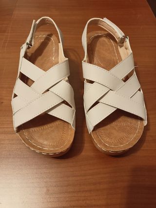 Sandali donna in similpelle n.39