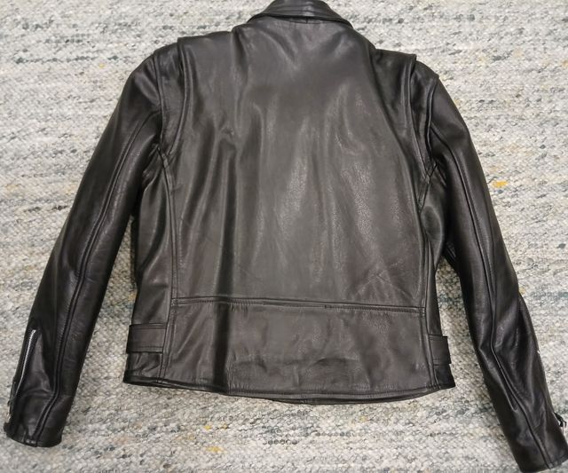 Cazadora de cuero Ami