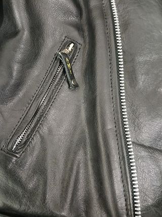 Cazadora de cuero Ami