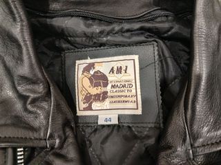 Cazadora de cuero Ami