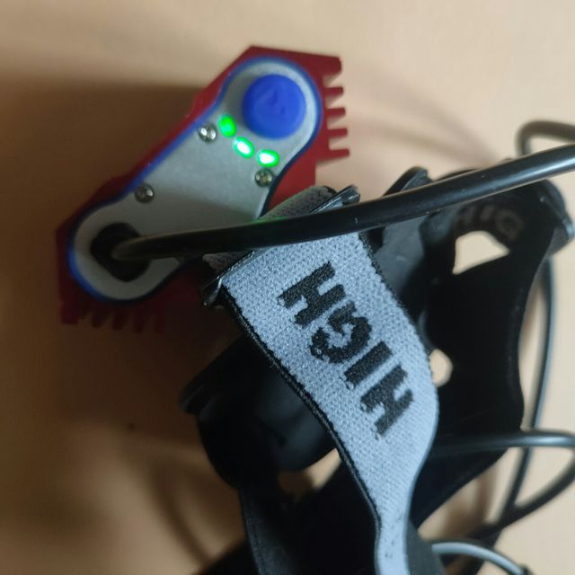 Foco LED frontal bicicleta o deportes