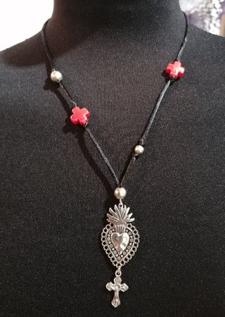 Collana con ciondolo sacro cuore