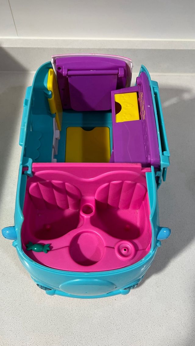 Ambulancia de mascotas Pinypon. NUEVA  3 figuras