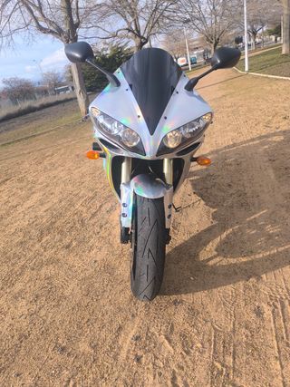 Yamaha r1