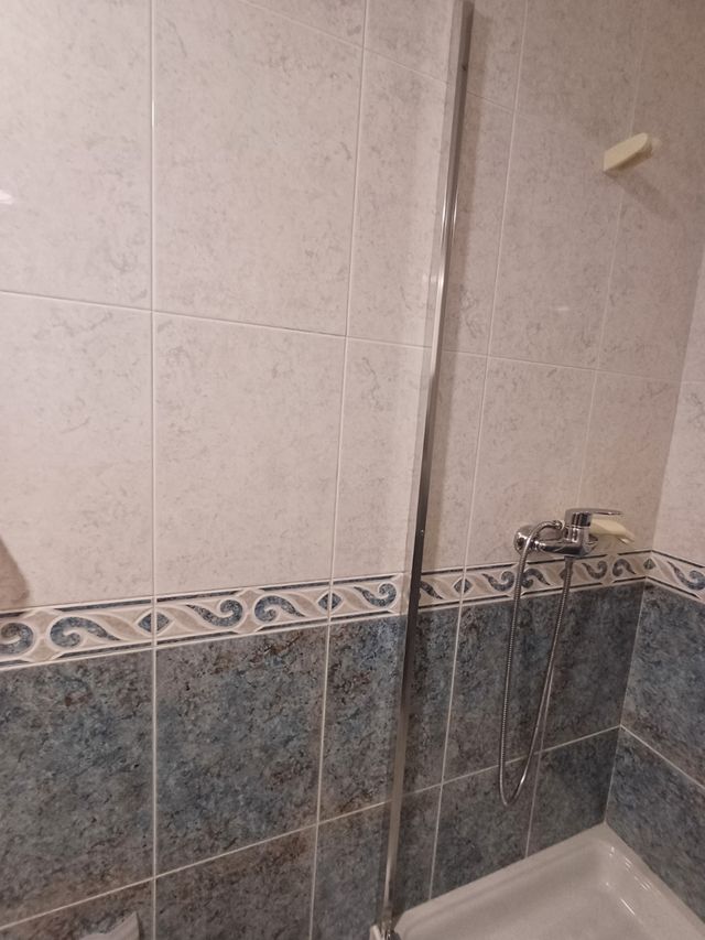 Perfil en U aluminio mampara