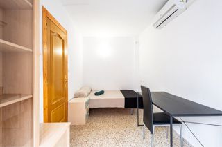 Habitacion en piso compartido