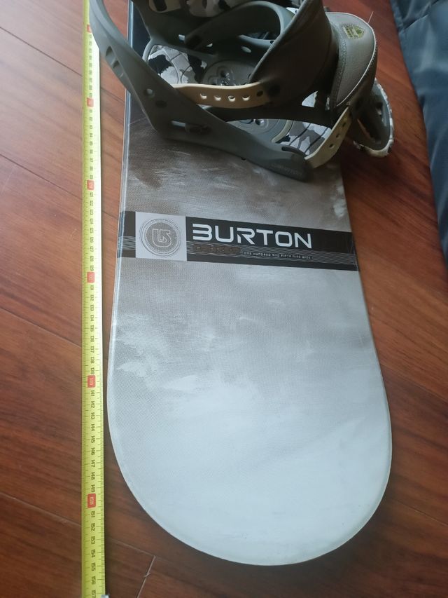 Tabla con fijaciones y botas Snowboard